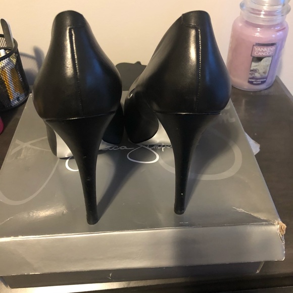 Shoes - Picture 3 of 6